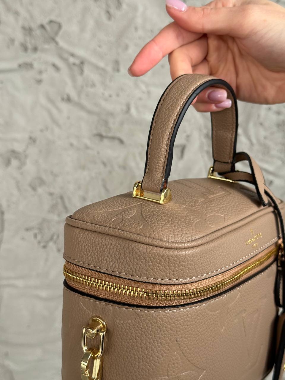 Louis Vuitton Vanity PM Bag Monogram Beige/Gold - 3