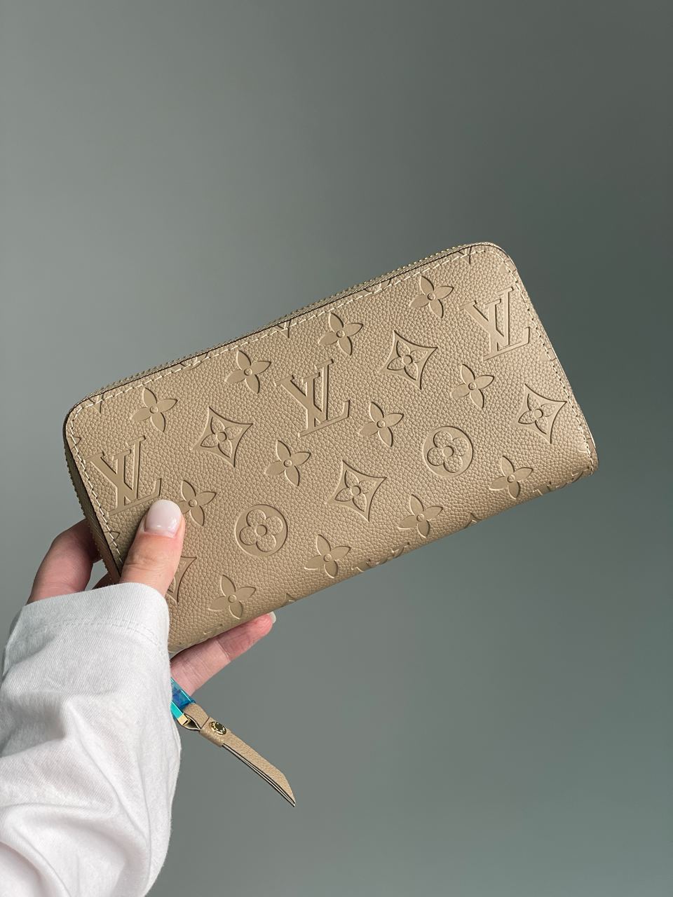 Louis Vuitton Zippy Vertical Wallet Beige Canvas - 5
