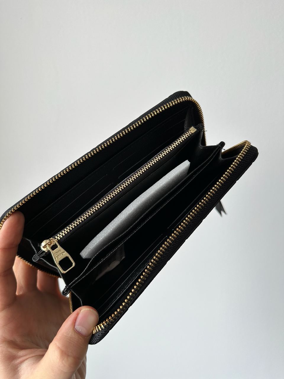 Louis Vuitton Zippy Vertical Wallet Black Canvas - 12