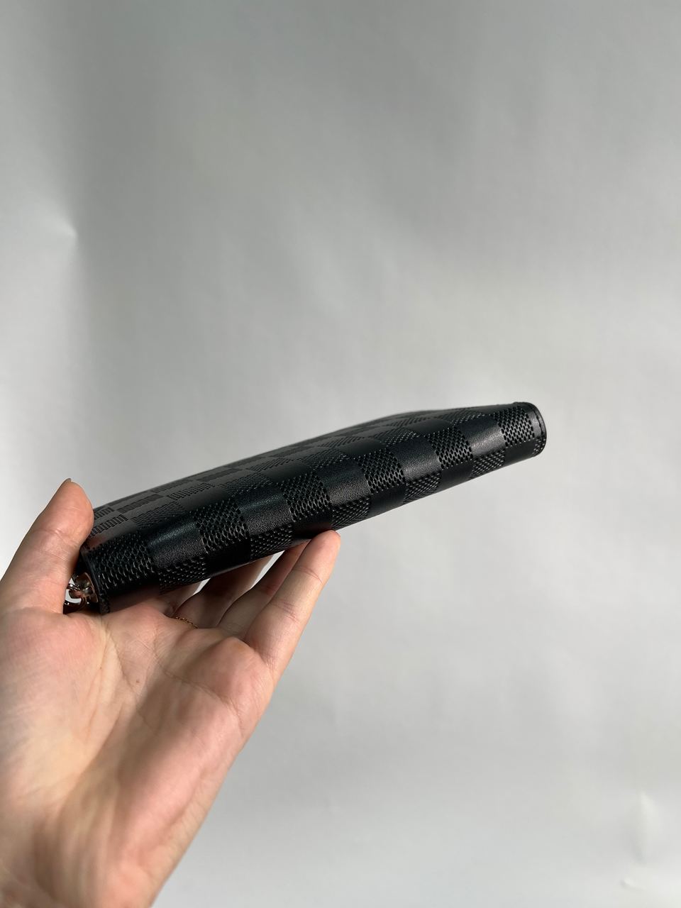 Louis Vuitton Zippy Wallet Damier Black Embossed Leather - 12