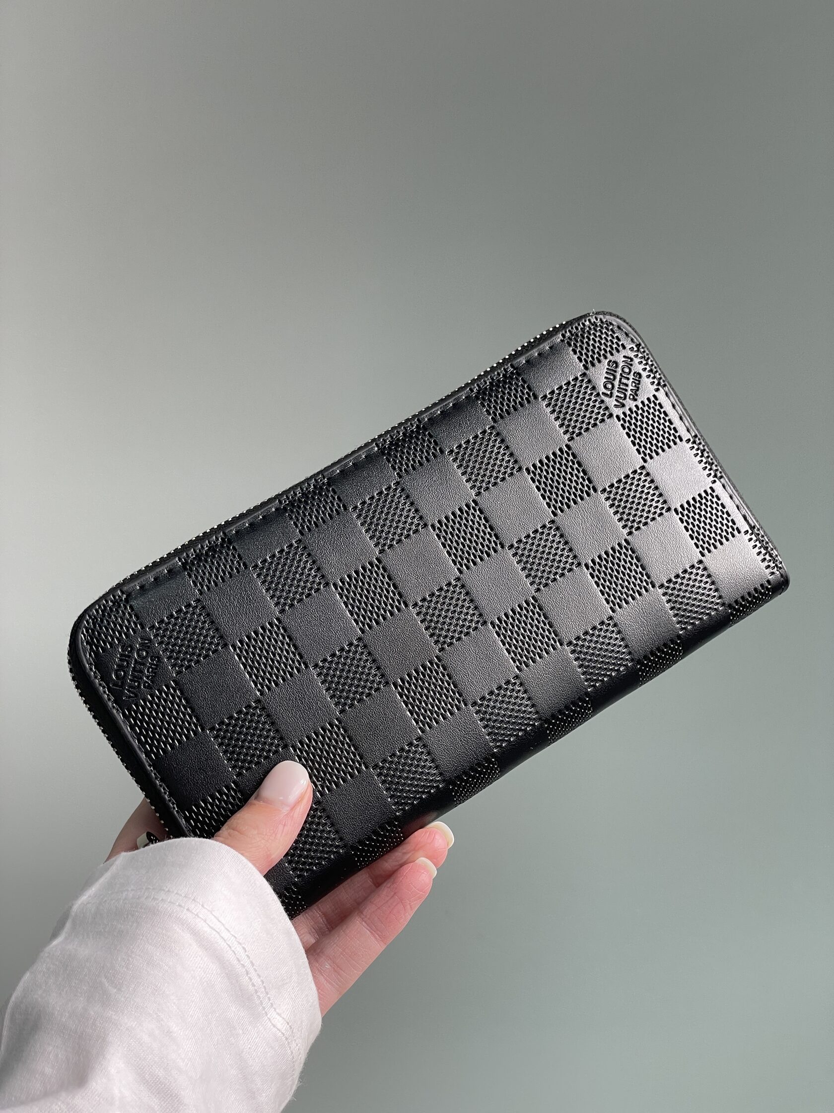 Louis Vuitton Zippy Wallet Damier Black Embossed Leather - 5