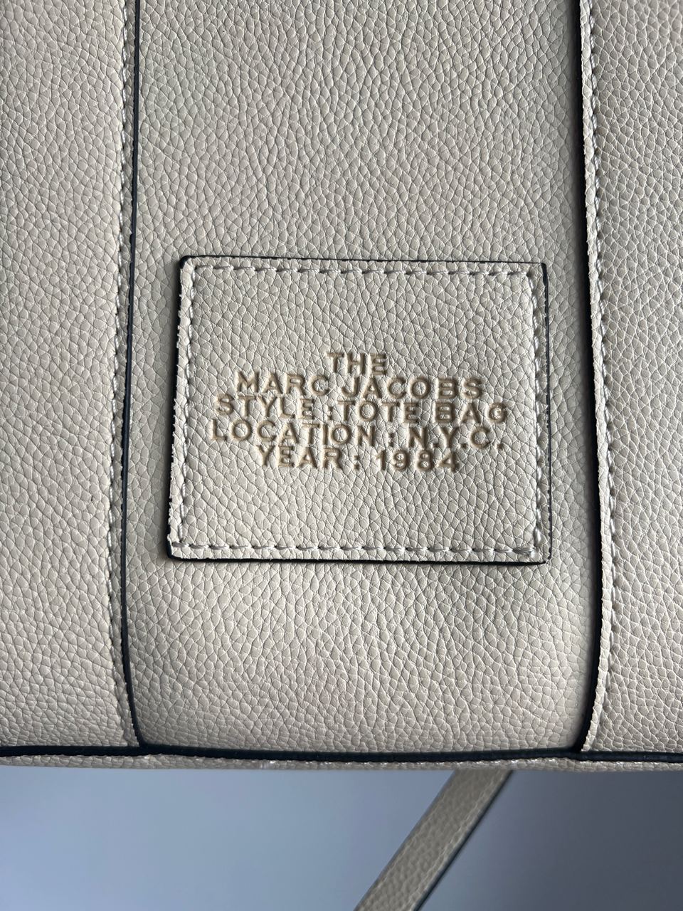 Marc Jacobs The Leather Small Tote Bag Cream - 4