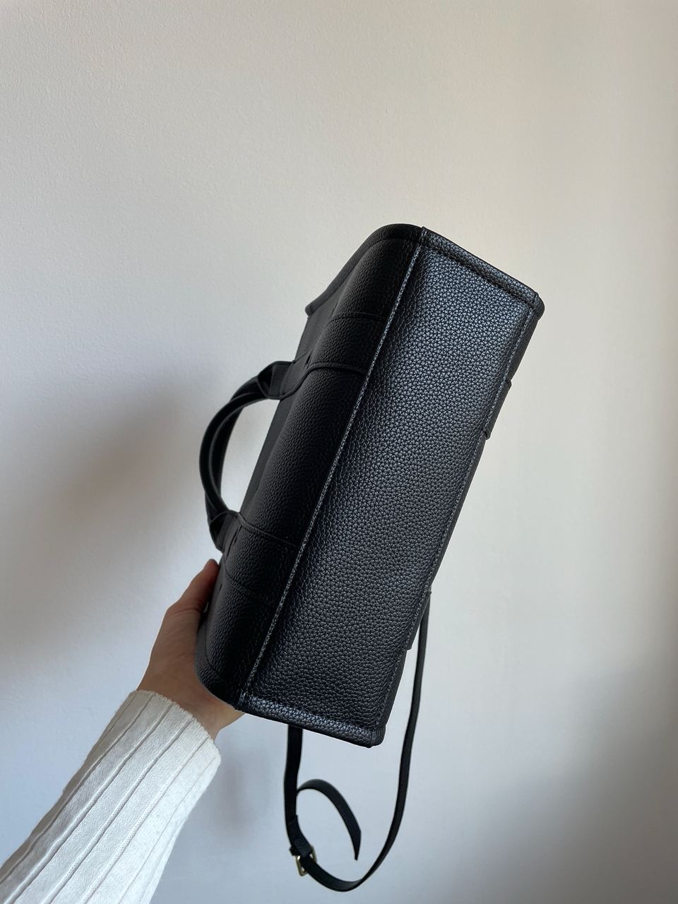 Marc Jacobs The Leather Small Tote Bag - 19