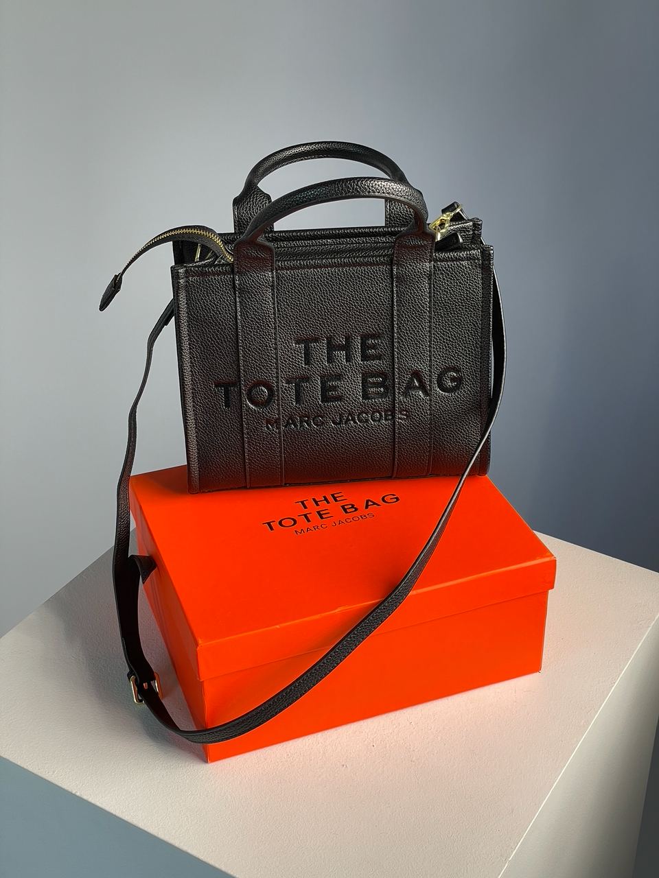 Marc Jacobs The Leather Small Tote Bag - 4