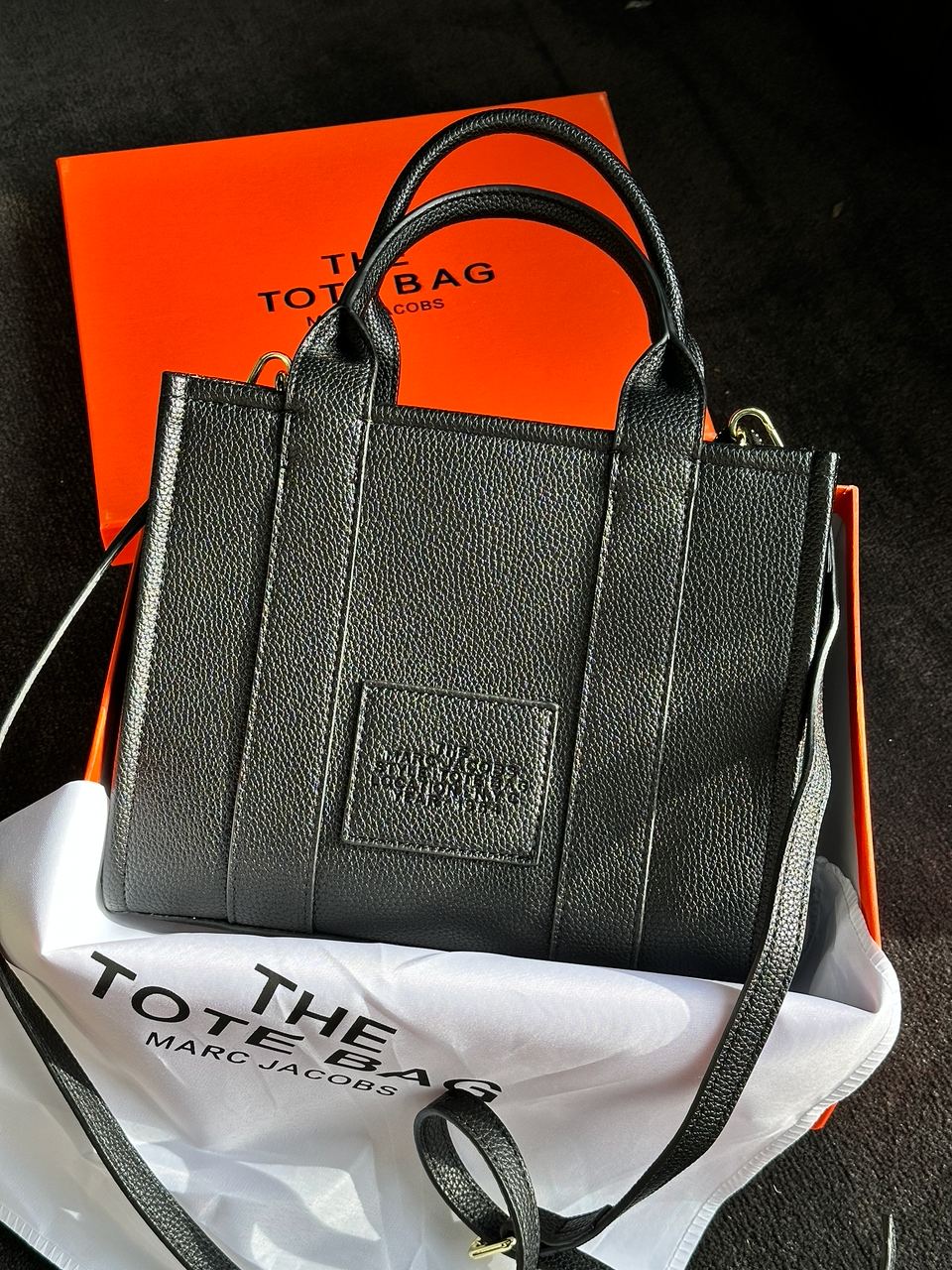 Marc Jacobs The Leather Small Tote Bag - 9