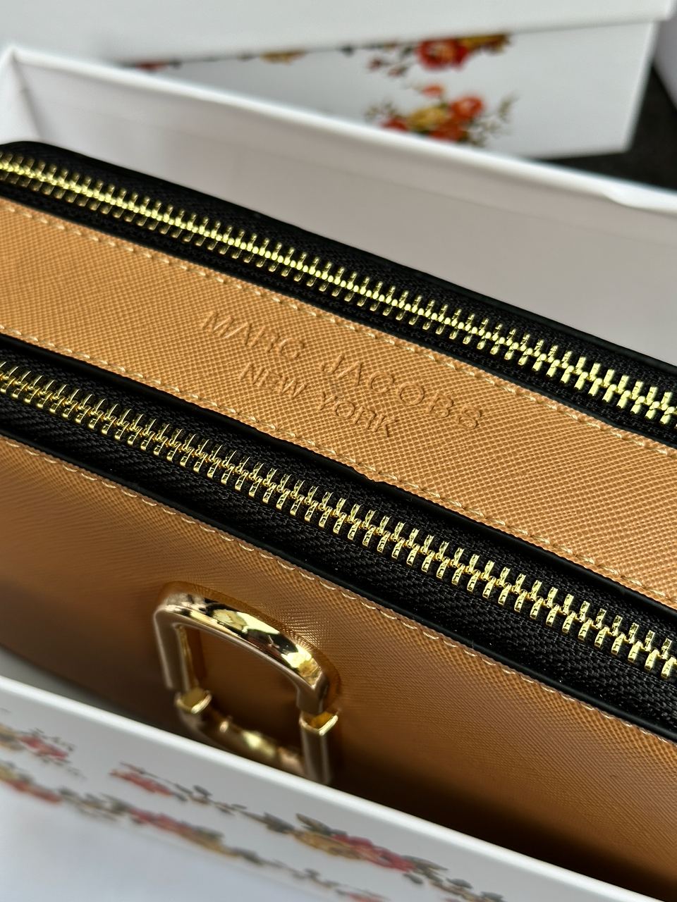 Marc Jacobs The Snapshot Beige - 10