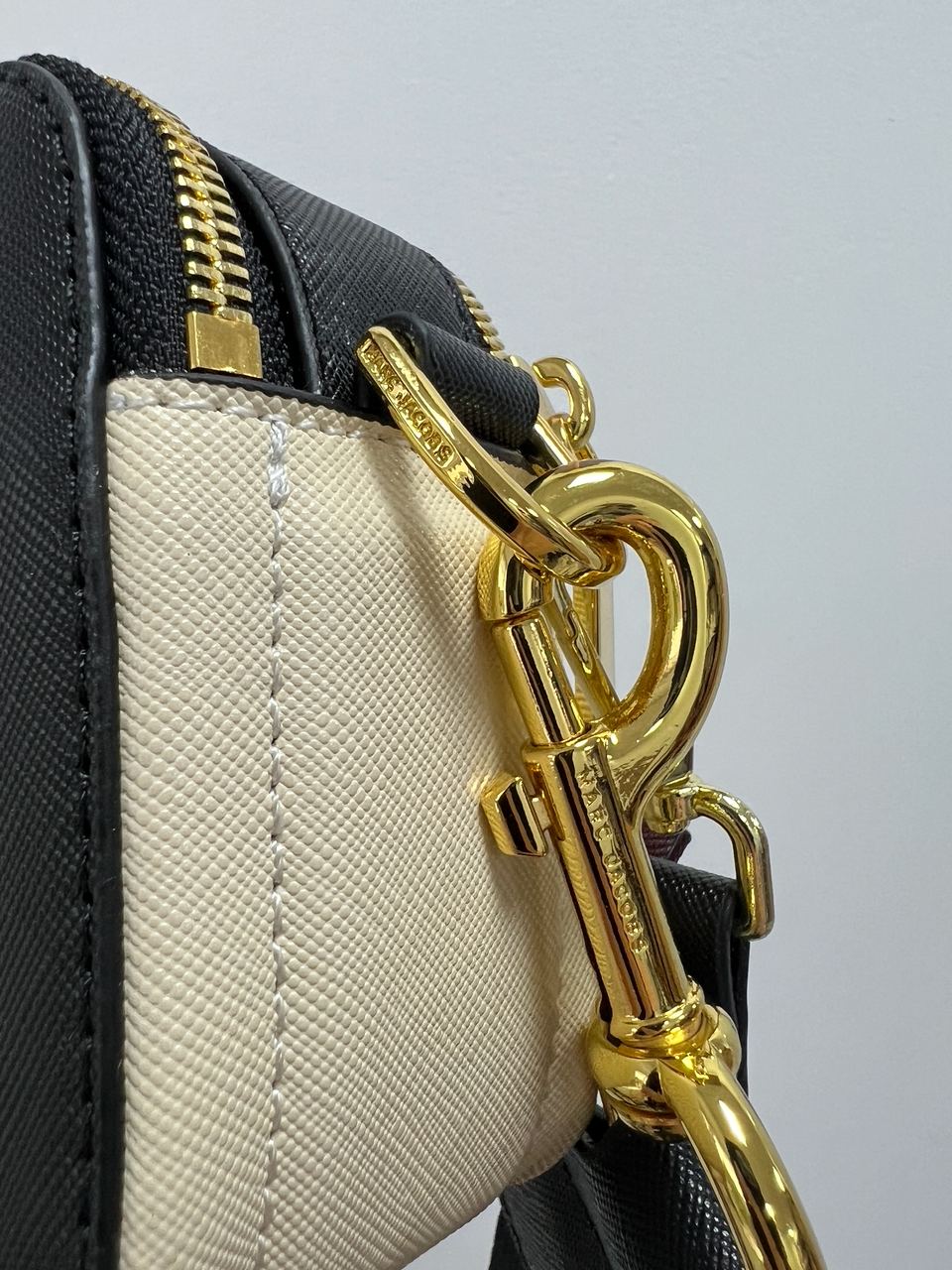 Marc Jacobs The Snapshot Black/Gold - 10