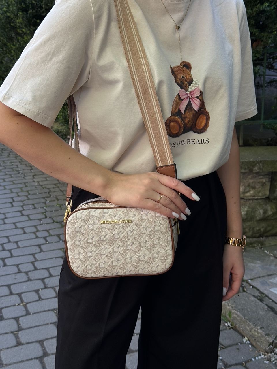 Michael Kors Camera Bag Ivory - 10