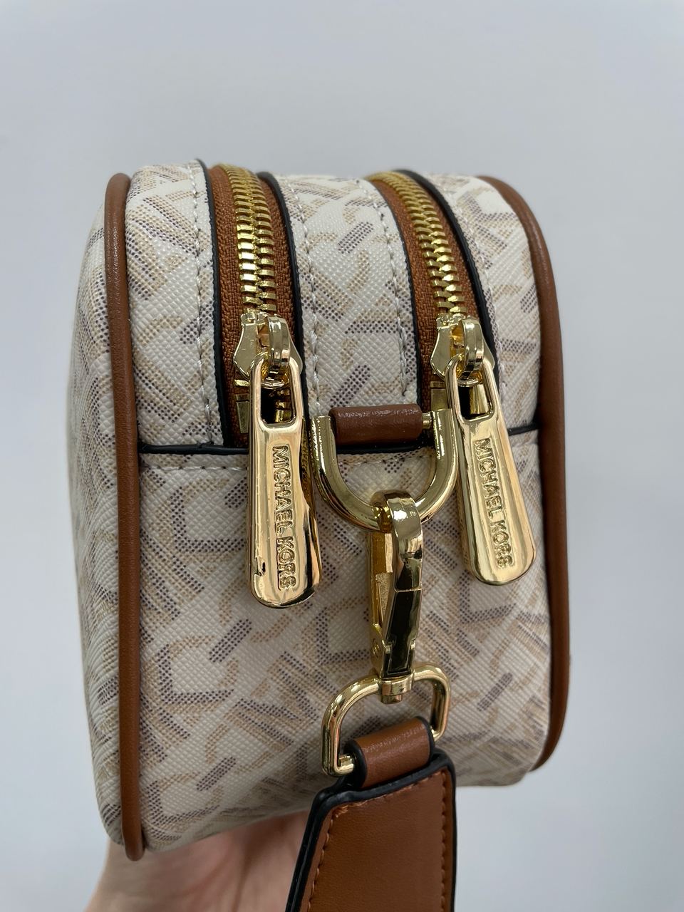 Michael Kors Camera Bag Ivory - 20