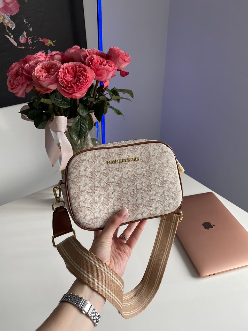 Michael Kors Camera Bag Ivory - 8