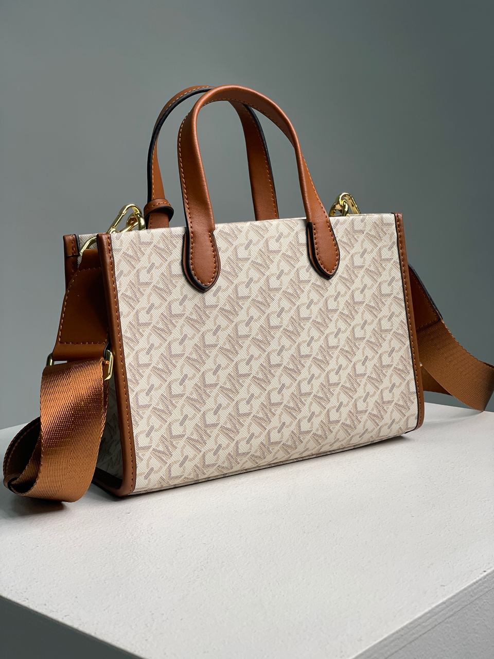 Michael Kors GIGI LG Grab Tote Ivory - 17