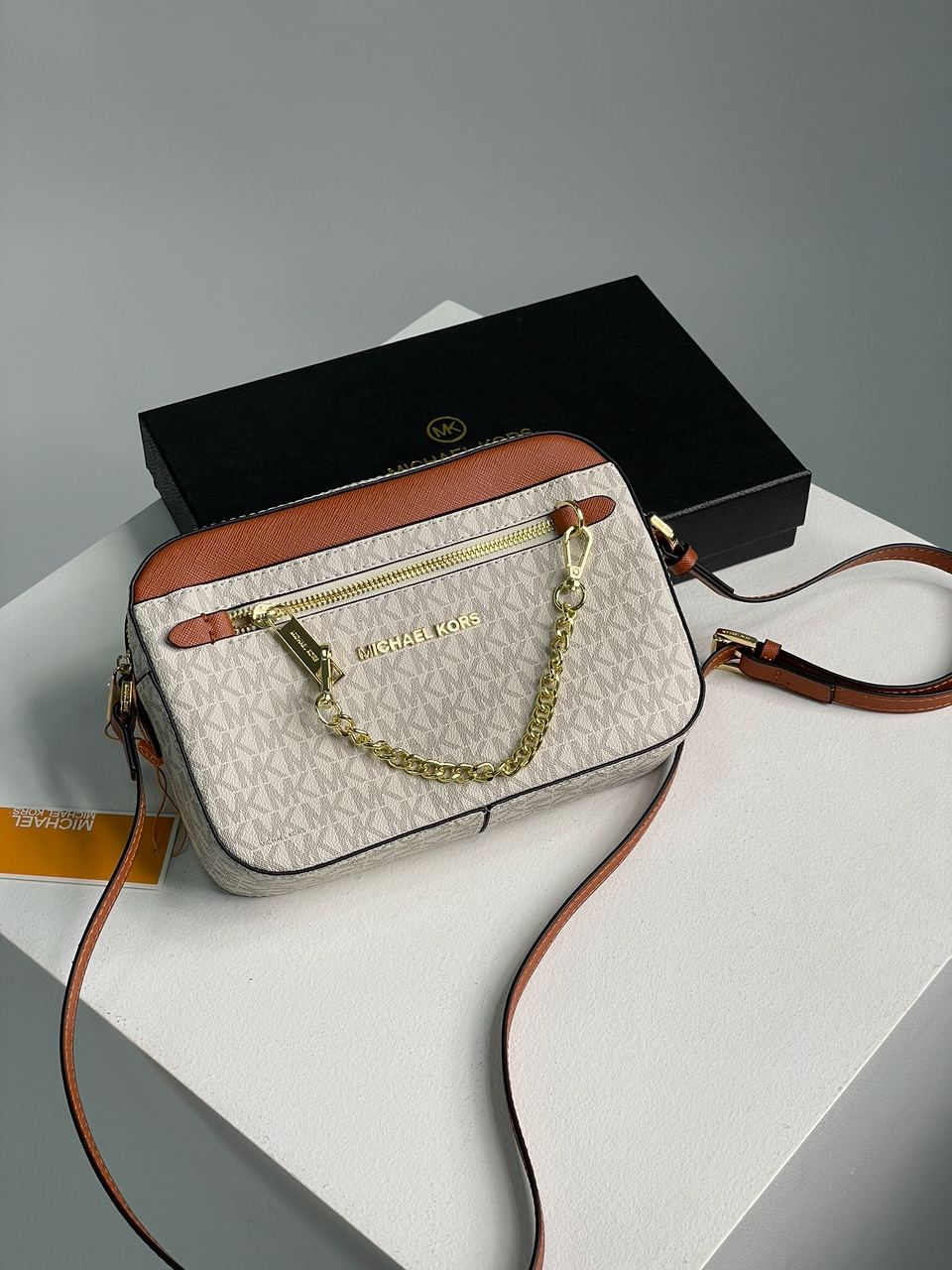 Michael Kors Jet Set Large Logo Crossbody Bag Ivory - 2