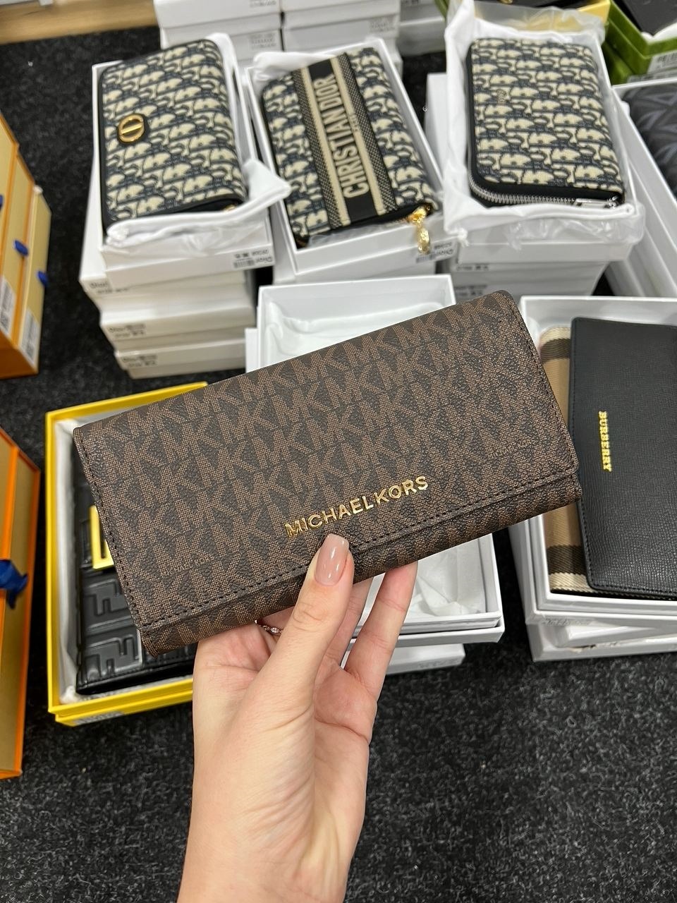 Michael Kors Jet Set travel Wallet Brown Logo - 4