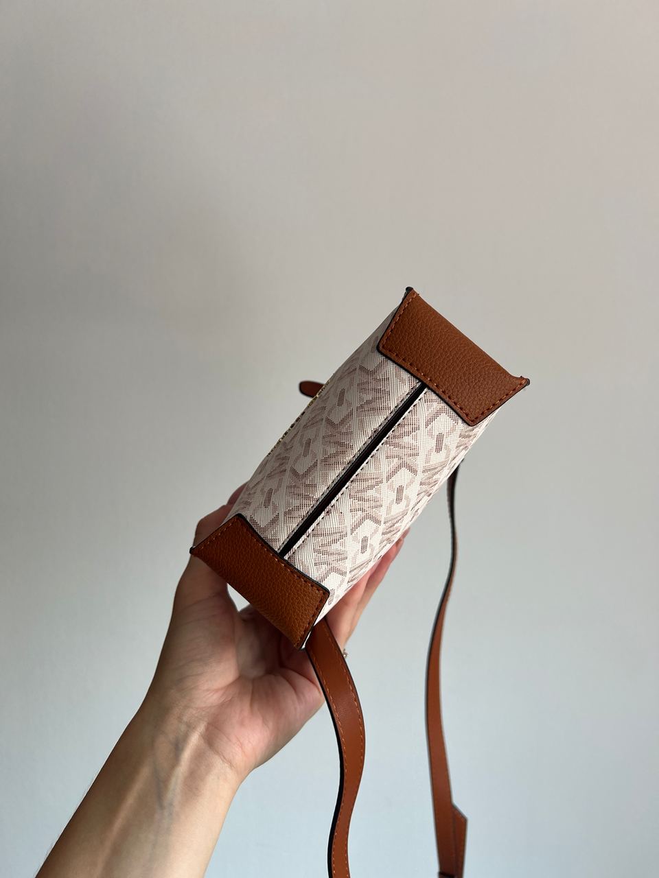 Michael Kors Mercer Extra-Small Pebbled Leather Crossbody Bag Ivory - 7