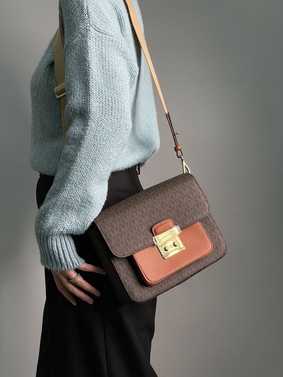 Michael Kors Sloan Editor Medium Bag Brown - 10