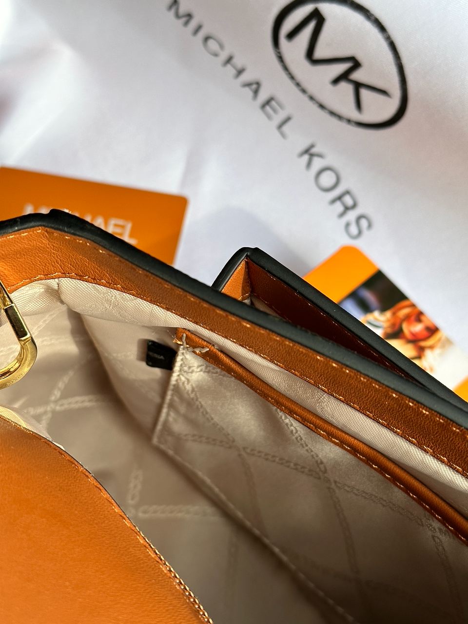 Michael Kors Sloan Editor Medium Bag Cream - 24