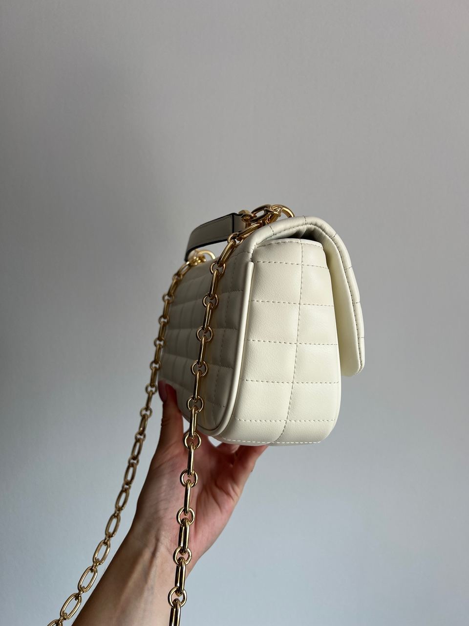 Michael Kors Tribeca Large Quilted Leather Shoulder Bag Cream - 4