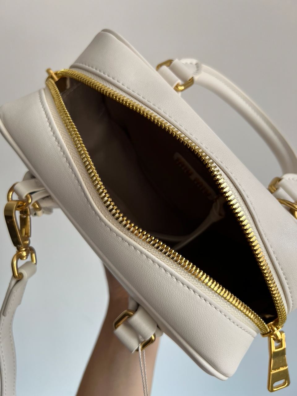 Miu Miu Arcadie Leather Bag White - 9