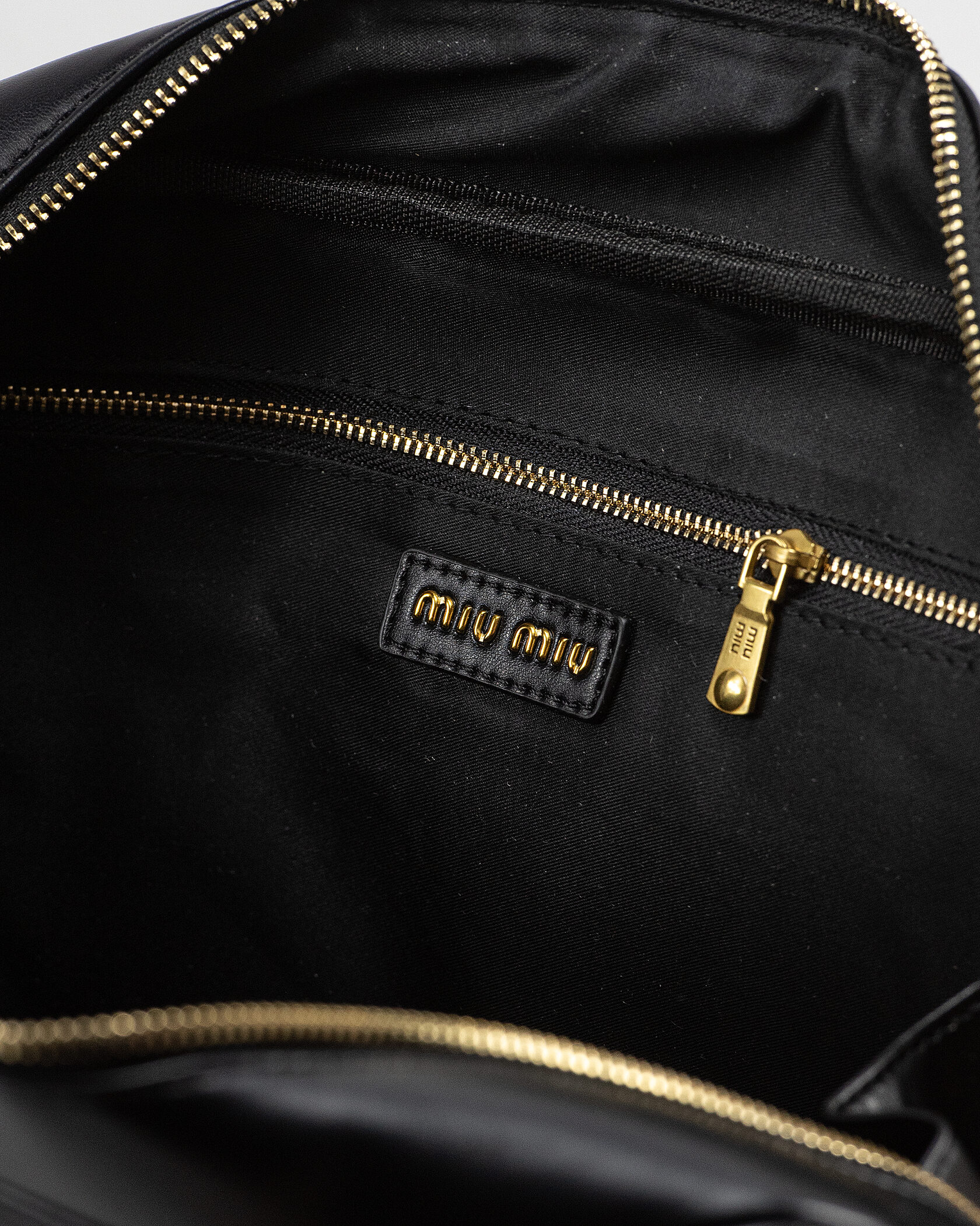 Miu Miu Beau Leather Top-Handle Bag In Black - 12