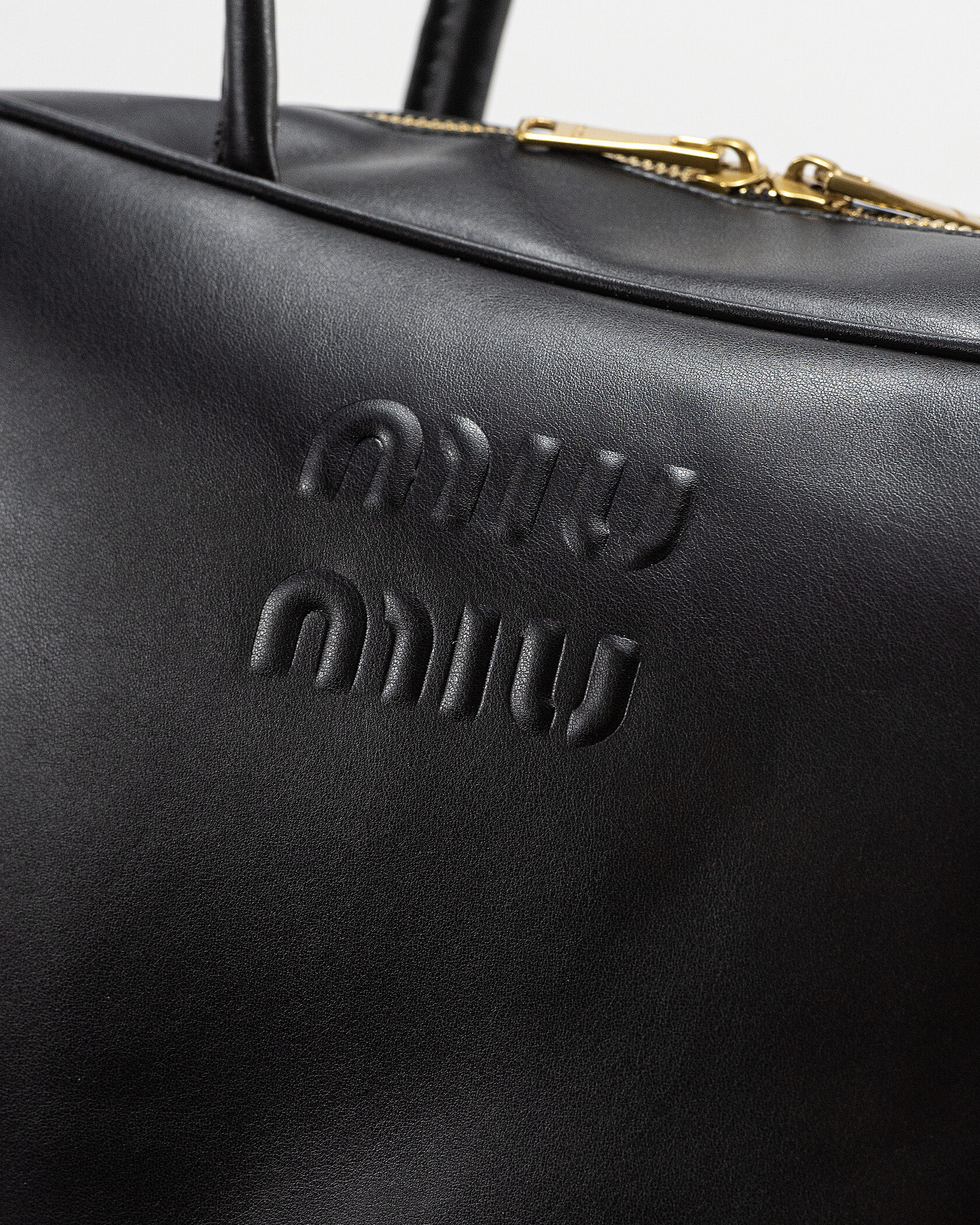 Miu Miu Beau Leather Top-Handle Bag In Black - 9
