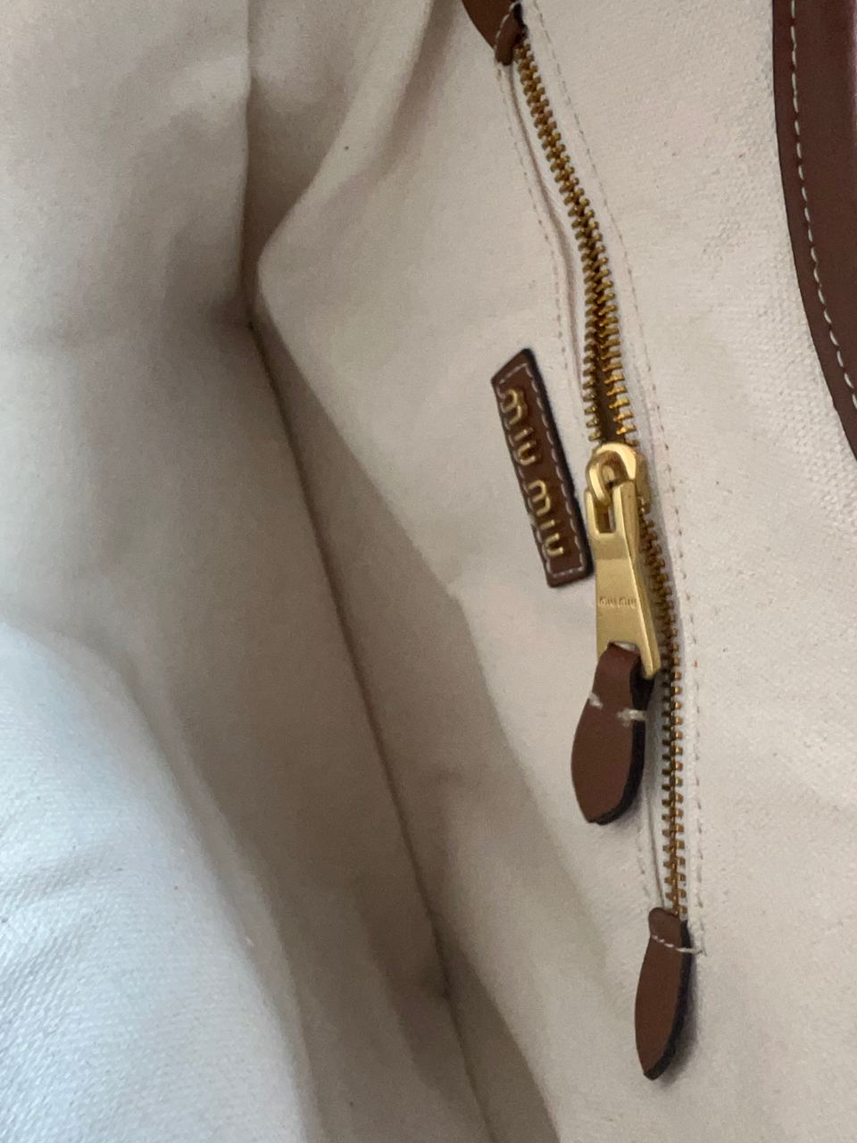 Miu Miu Ivy Leather Bag Brown - 10
