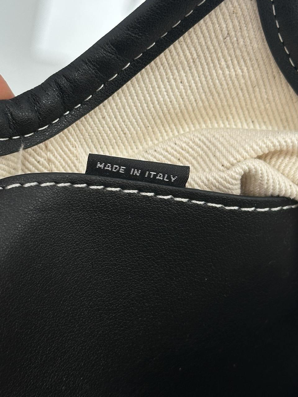 Miu Miu Ivy Leather Mini Bag Black - 14