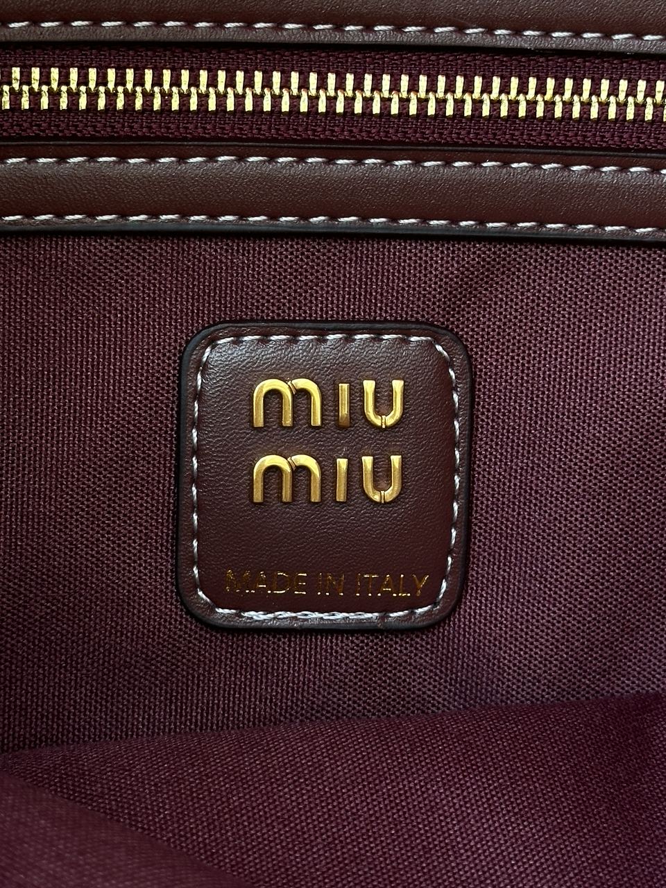 Miu Miu Ivy Suede Bag Burgundy - 4