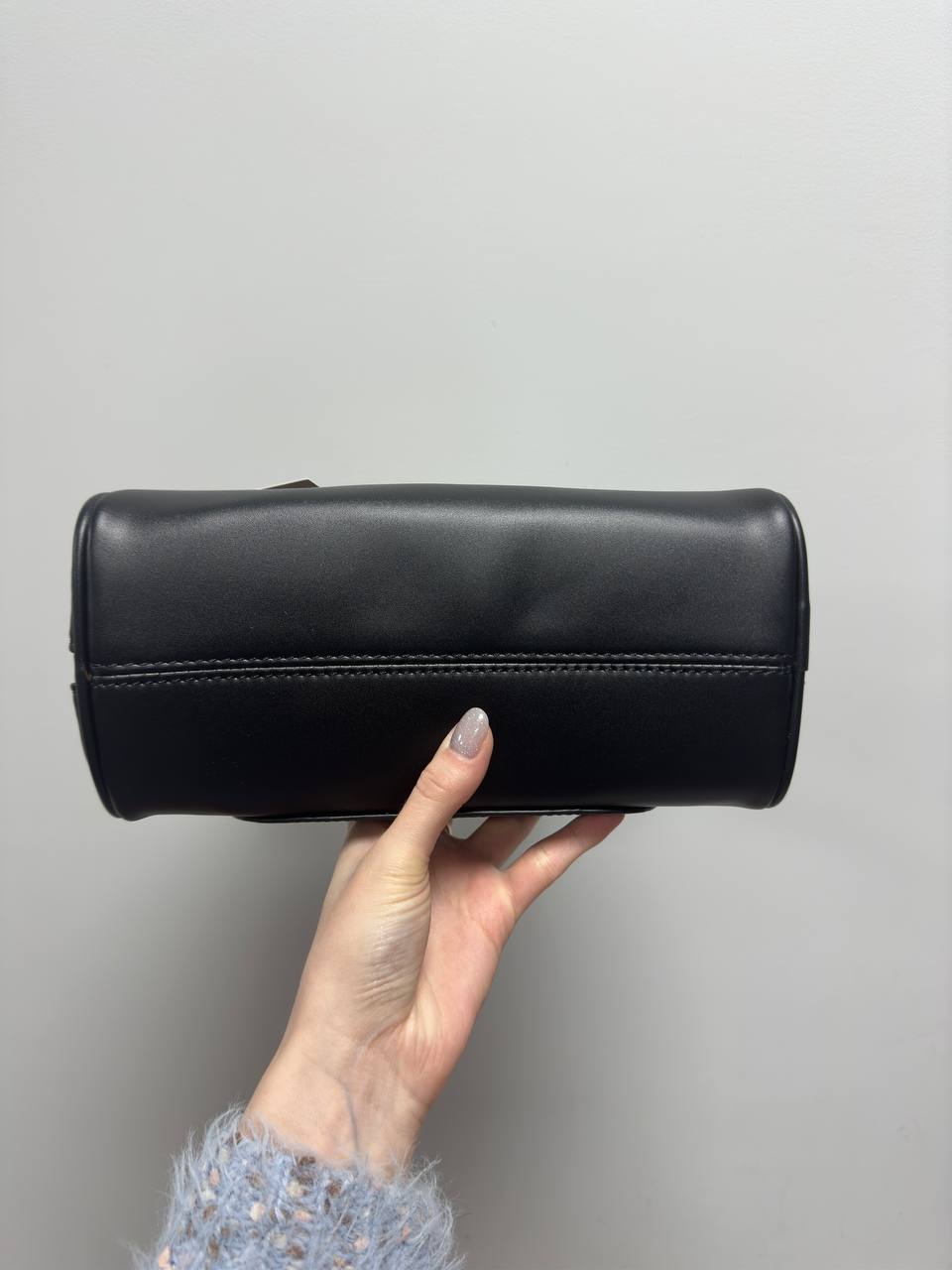 Miu Miu Leather Top-Handle Bag Black - 9