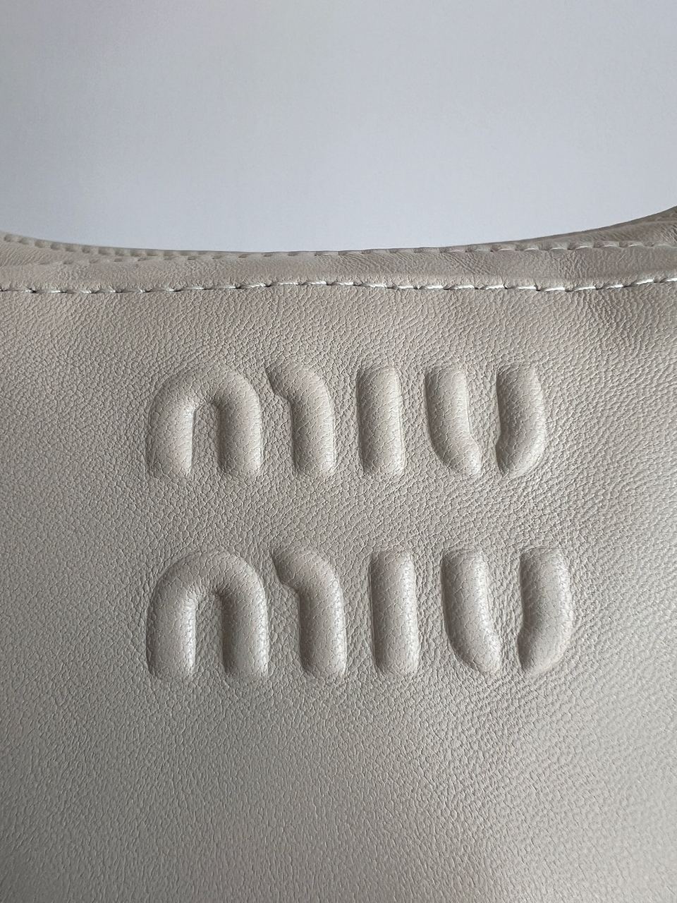 Miu Miu Nappa Leather Pocket Bag Cream - 3