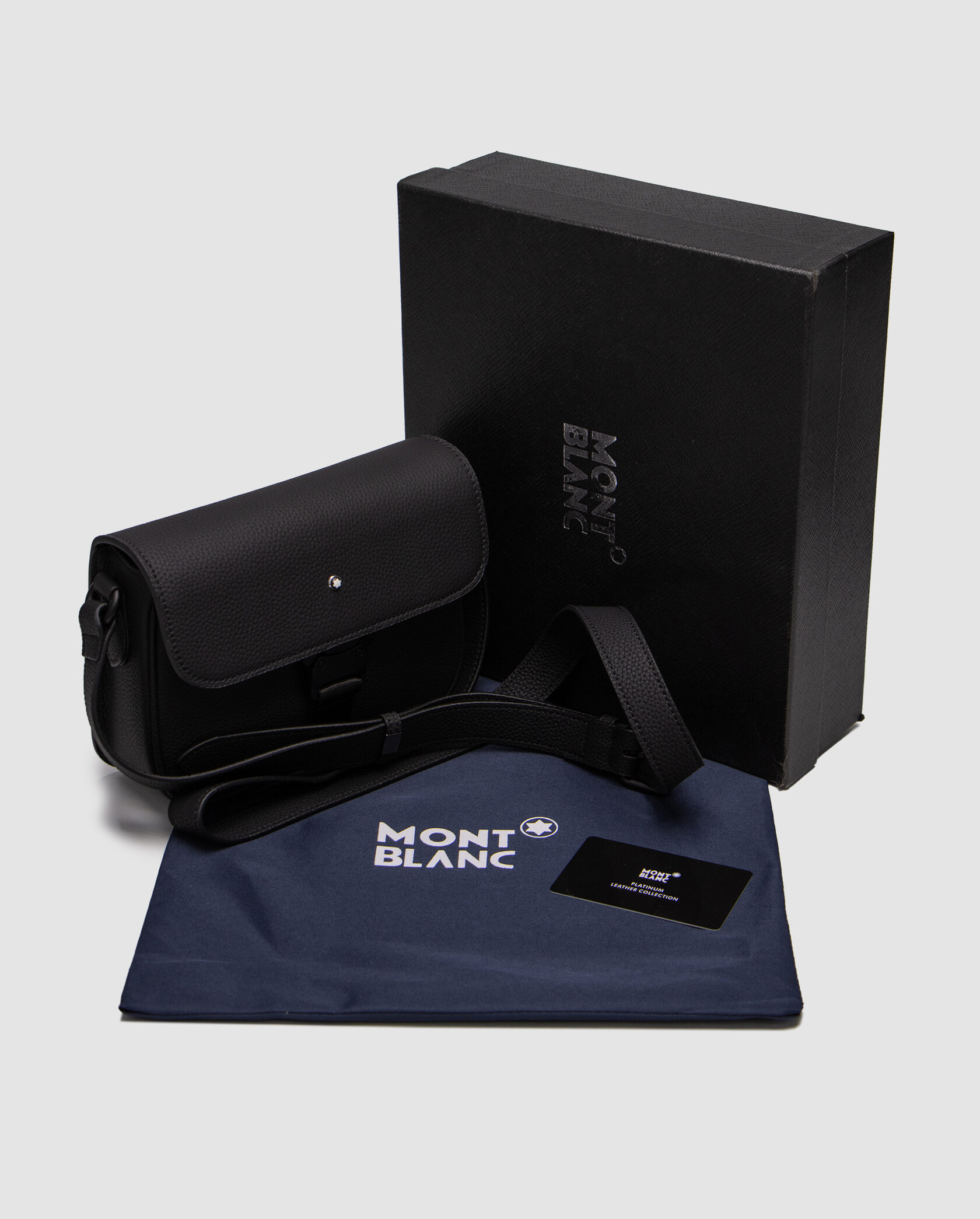 Montblanc Compact Envelope with M Lock 4810 Buckle Black - 2