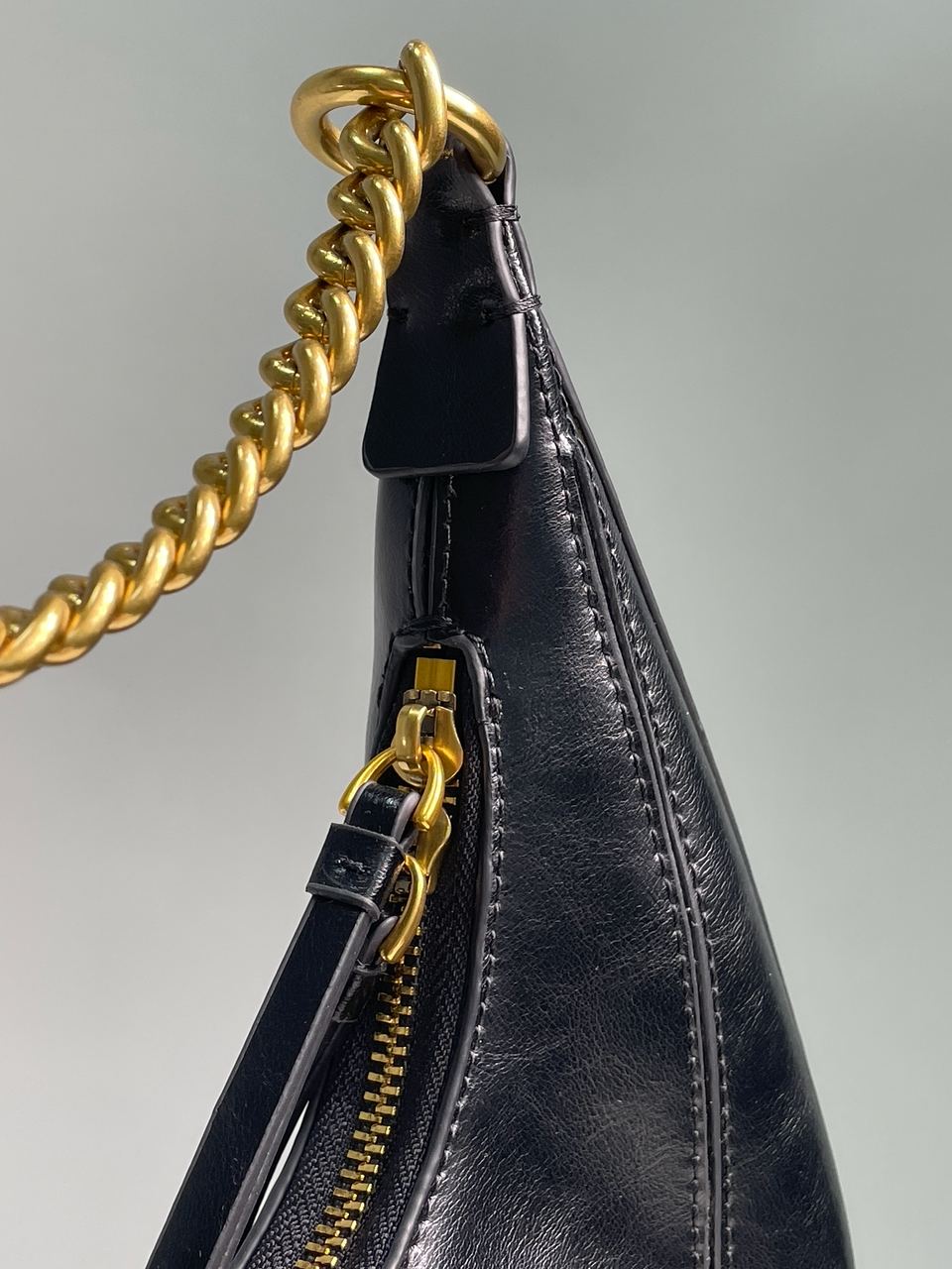 Pinko Classic Brioche Bag Hobo Black - 22