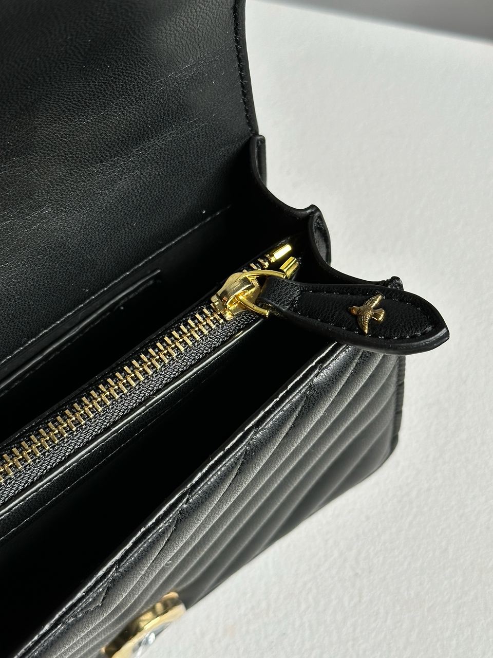 Pinko Classic Mini Love Bag One Chevron Black/Gold - 9