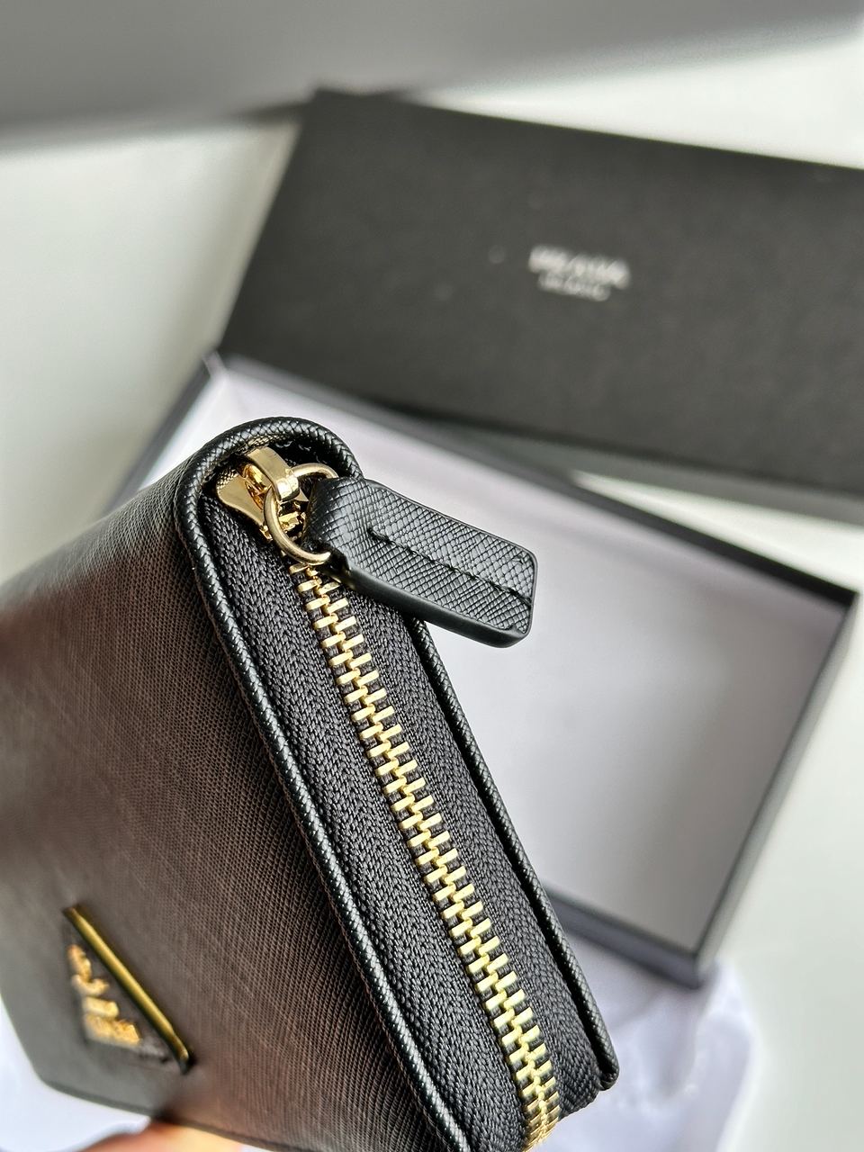 Prada Leather Round Zippy Long Wallet Nero Black - 10