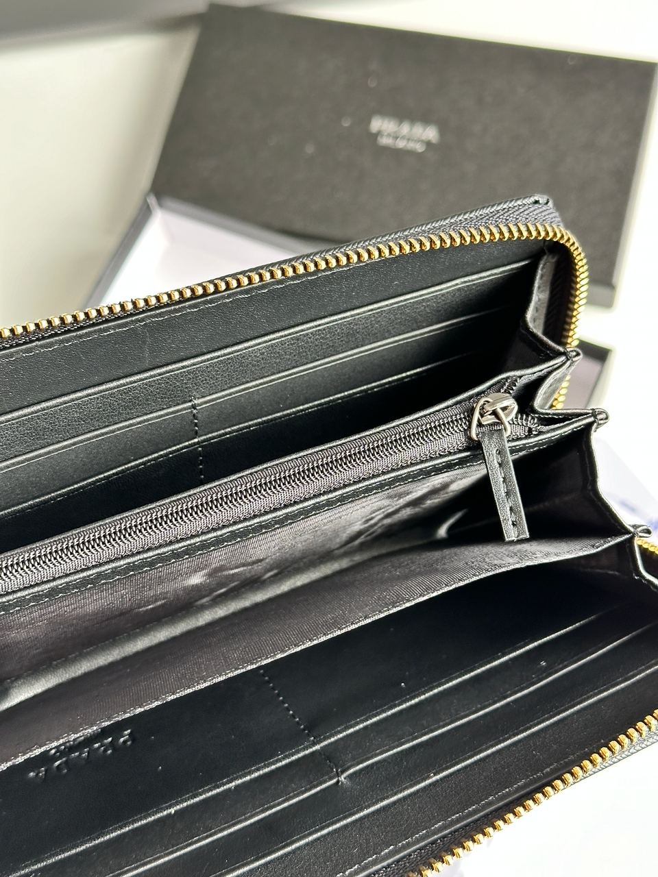 Prada Leather Round Zippy Long Wallet Nero Black - 12