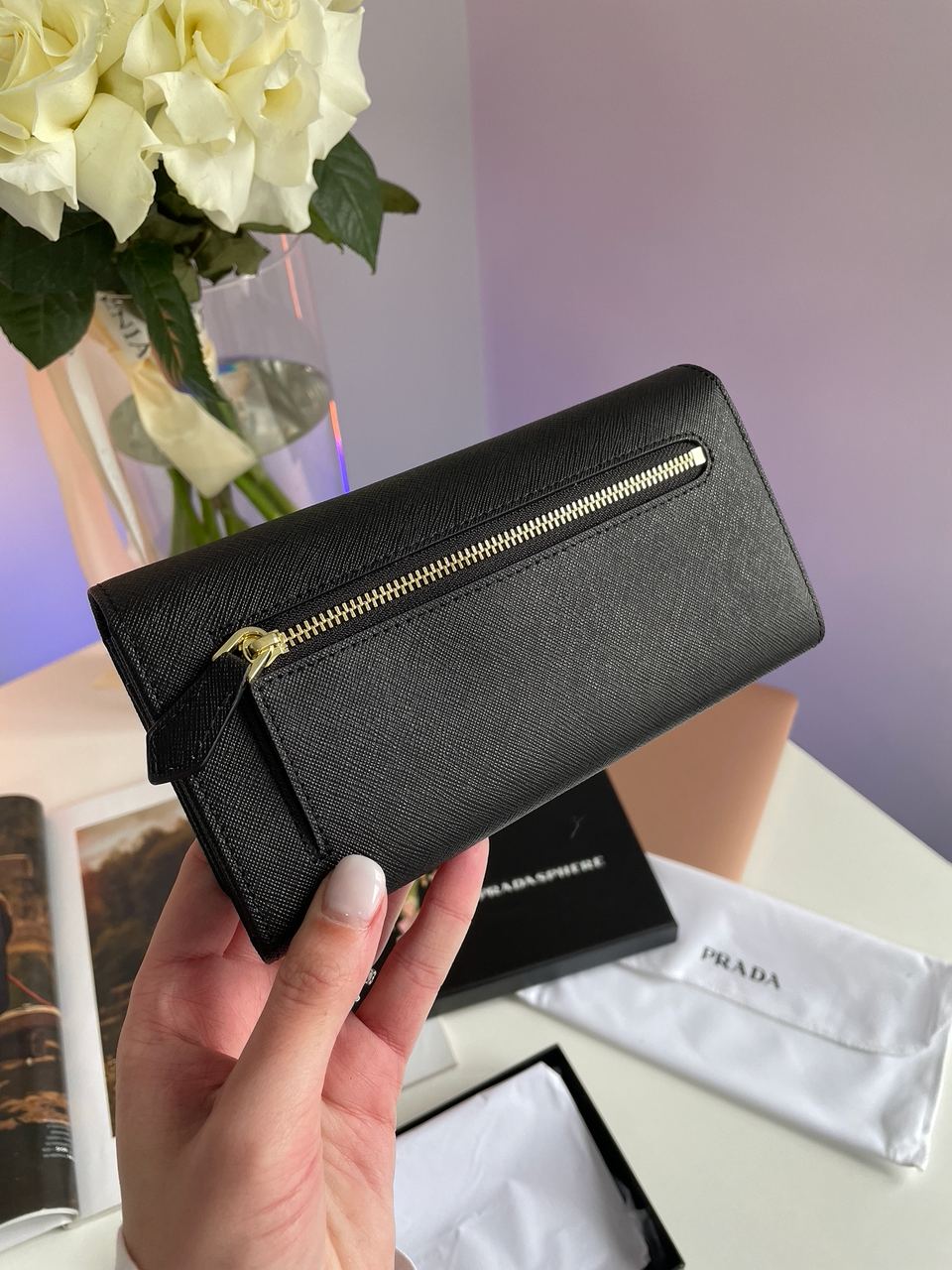 Prada Logo Leather Bi Fold Long Wallet Black - 10