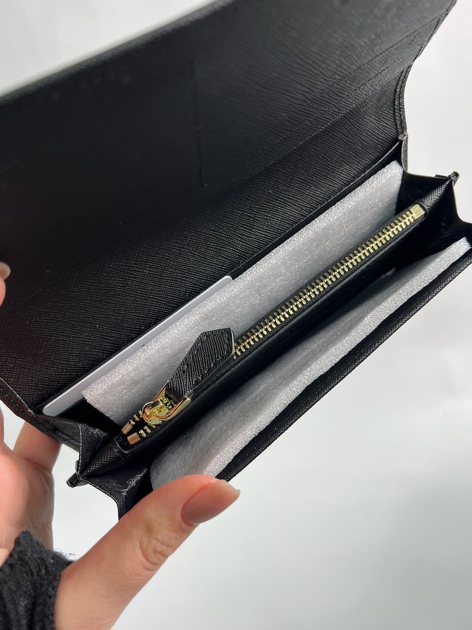 Prada Logo Leather Bi Fold Long Wallet Black - 15