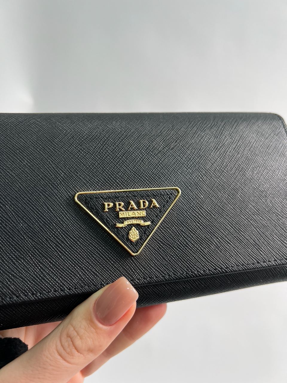 Prada Logo Leather Bi Fold Long Wallet Black - 8