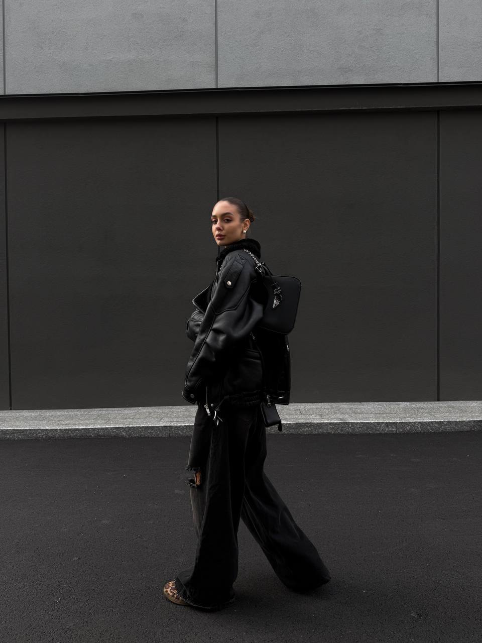 Prada Re-Edition 2005 Saffiano Leather Shoulder Bag Black/Silver - 3