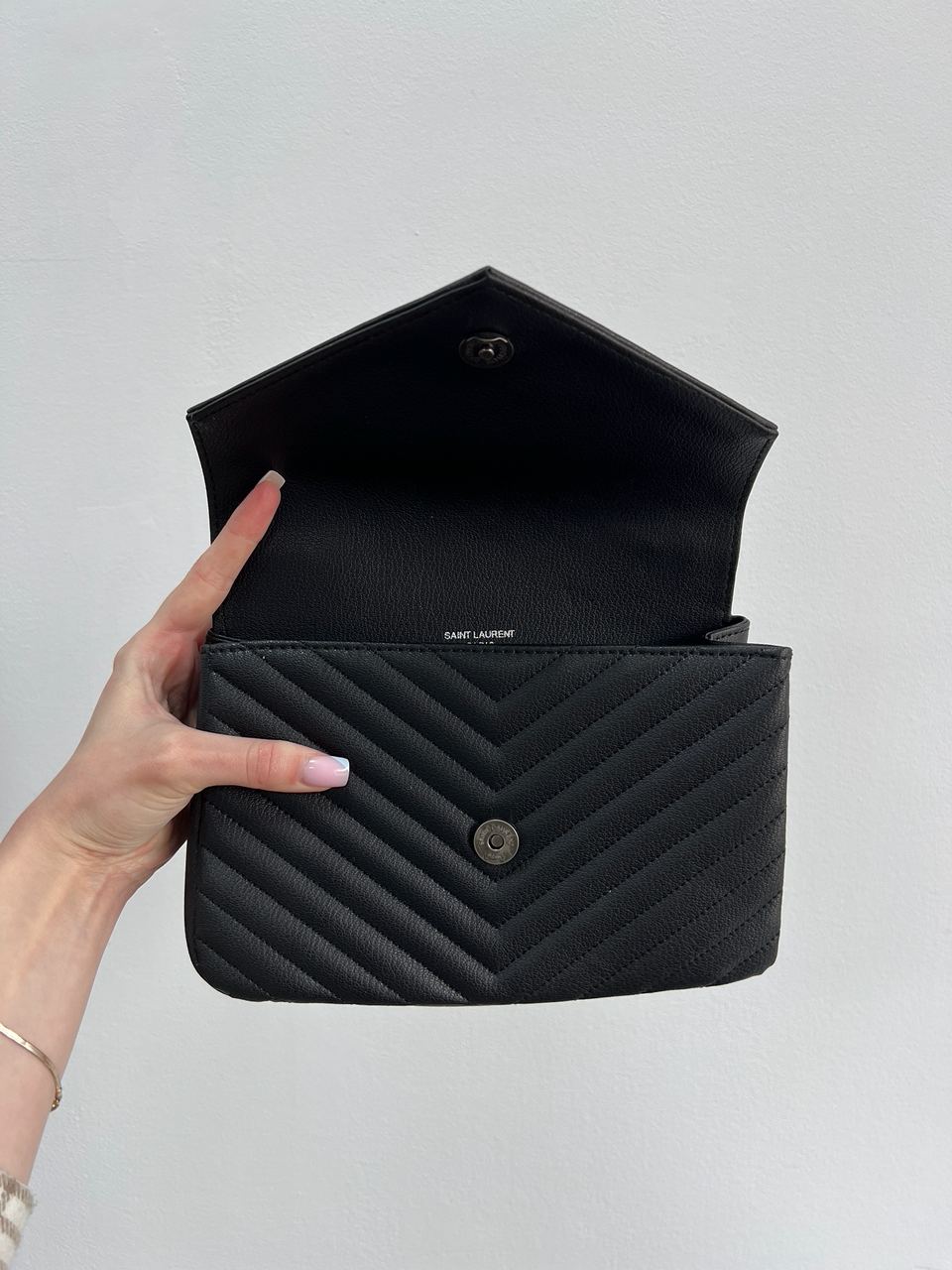 Saint Laurent College Medium in Quilted Leather Black/Silver - 9