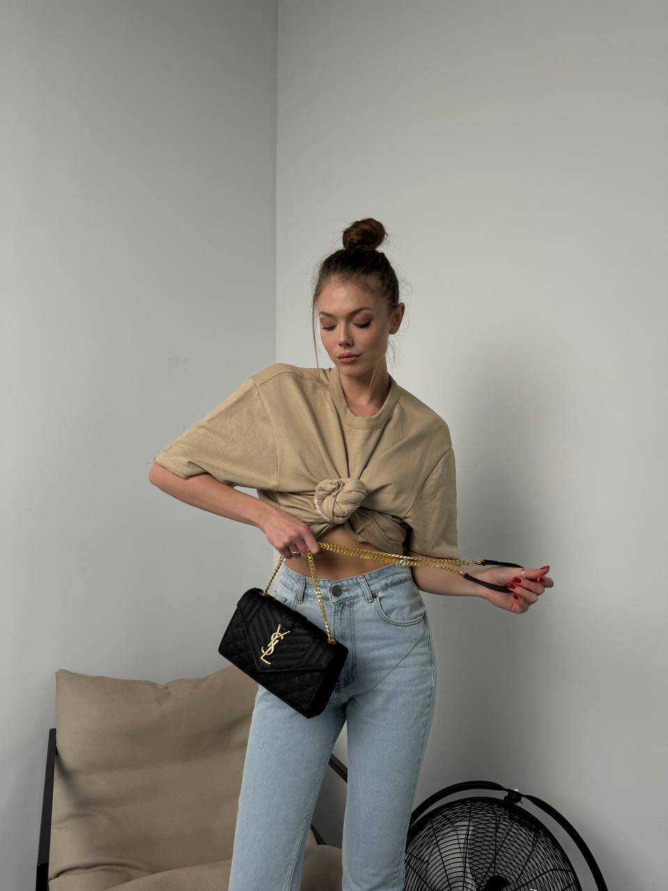 Saint Laurent Envelope Chain Bag In Black - 5