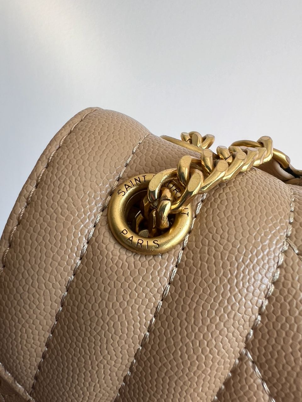 Saint Laurent Envelope Medium In Quilted Leather Beige - 18