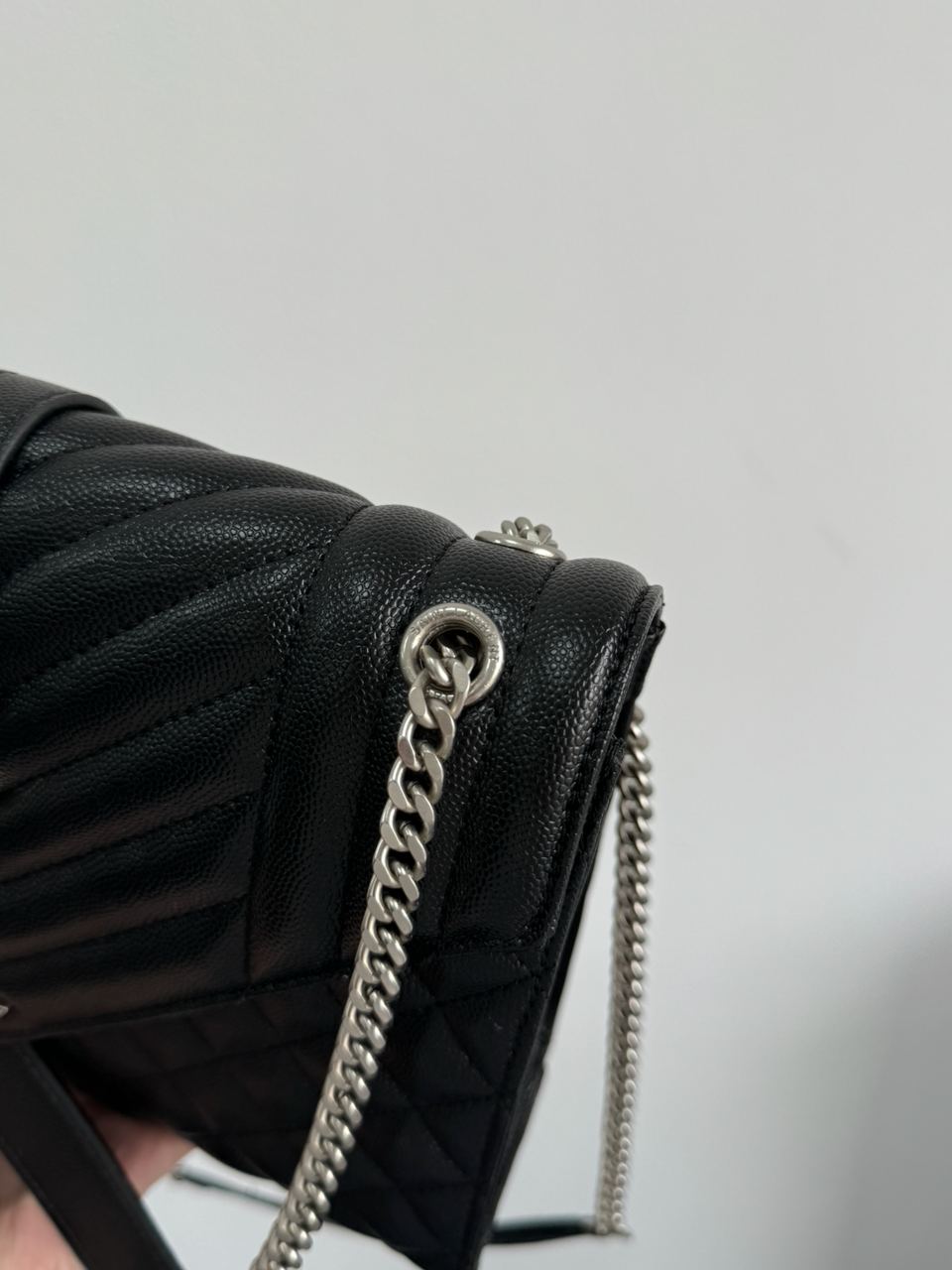 Saint Laurent Envelope Medium In Quilted Leather Silver - 12