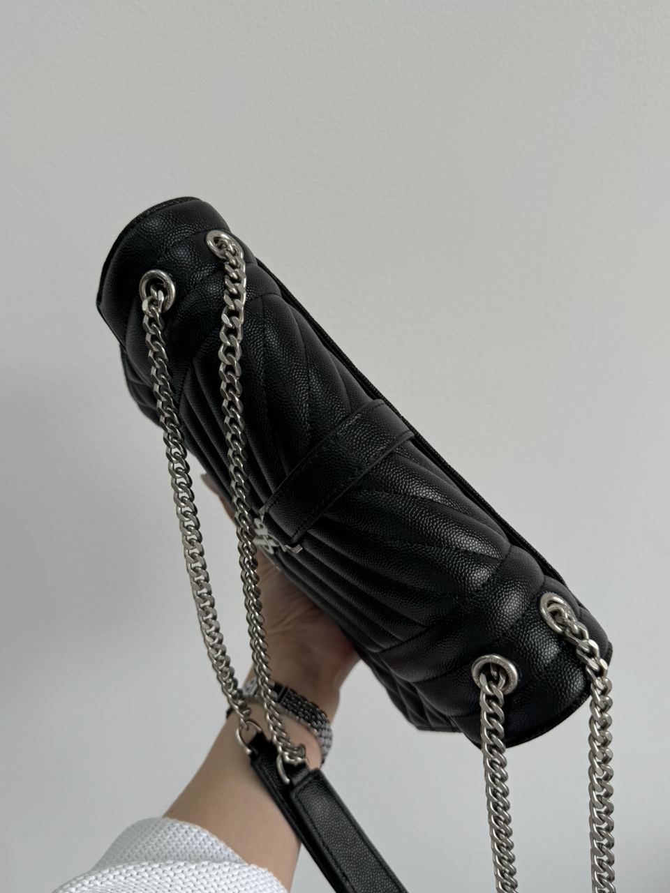 Saint Laurent Envelope Medium In Quilted Leather Silver - 18