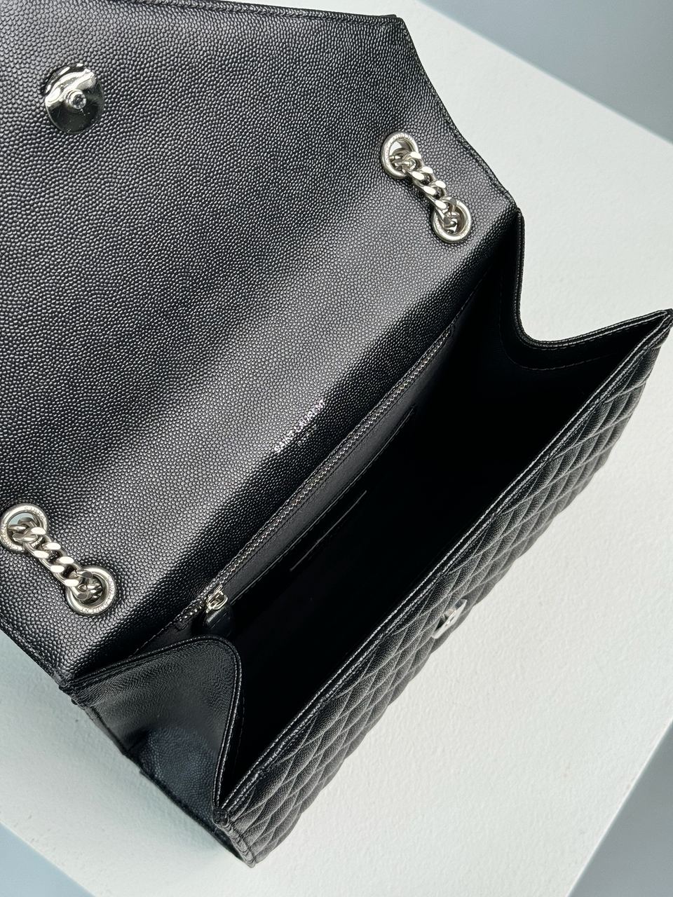 Saint Laurent Envelope Medium In Quilted Leather Silver - 24