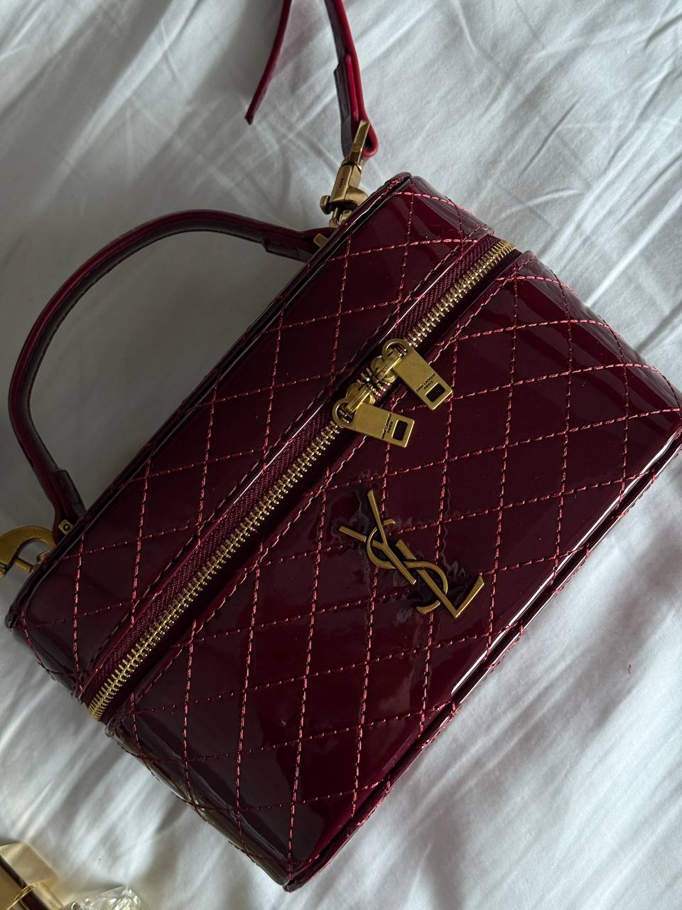 Saint Laurent Gaby Vanity Lacquered Leather Shoulder Bag Red - 3