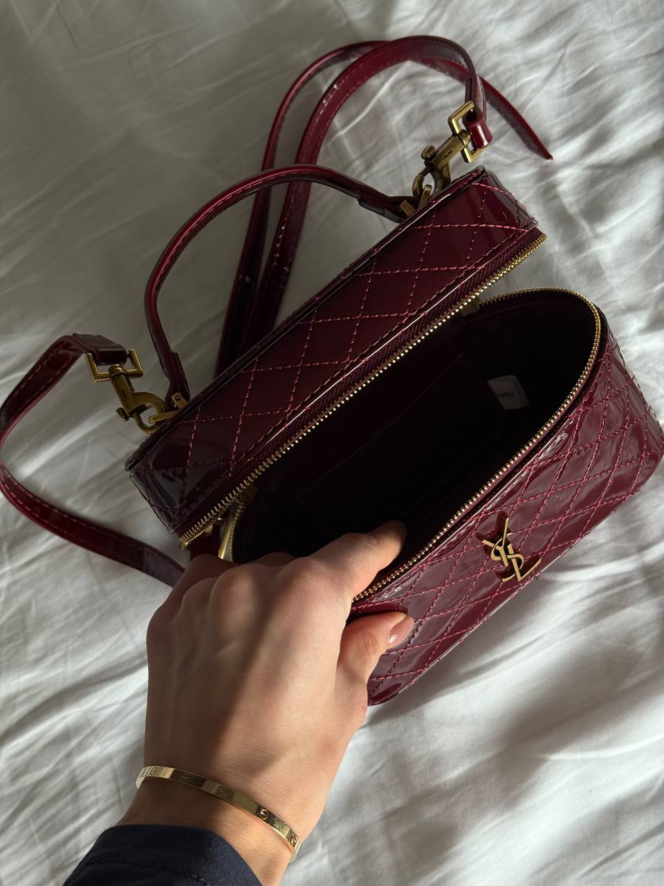 Saint Laurent Gaby Vanity Lacquered Leather Shoulder Bag Red - 11