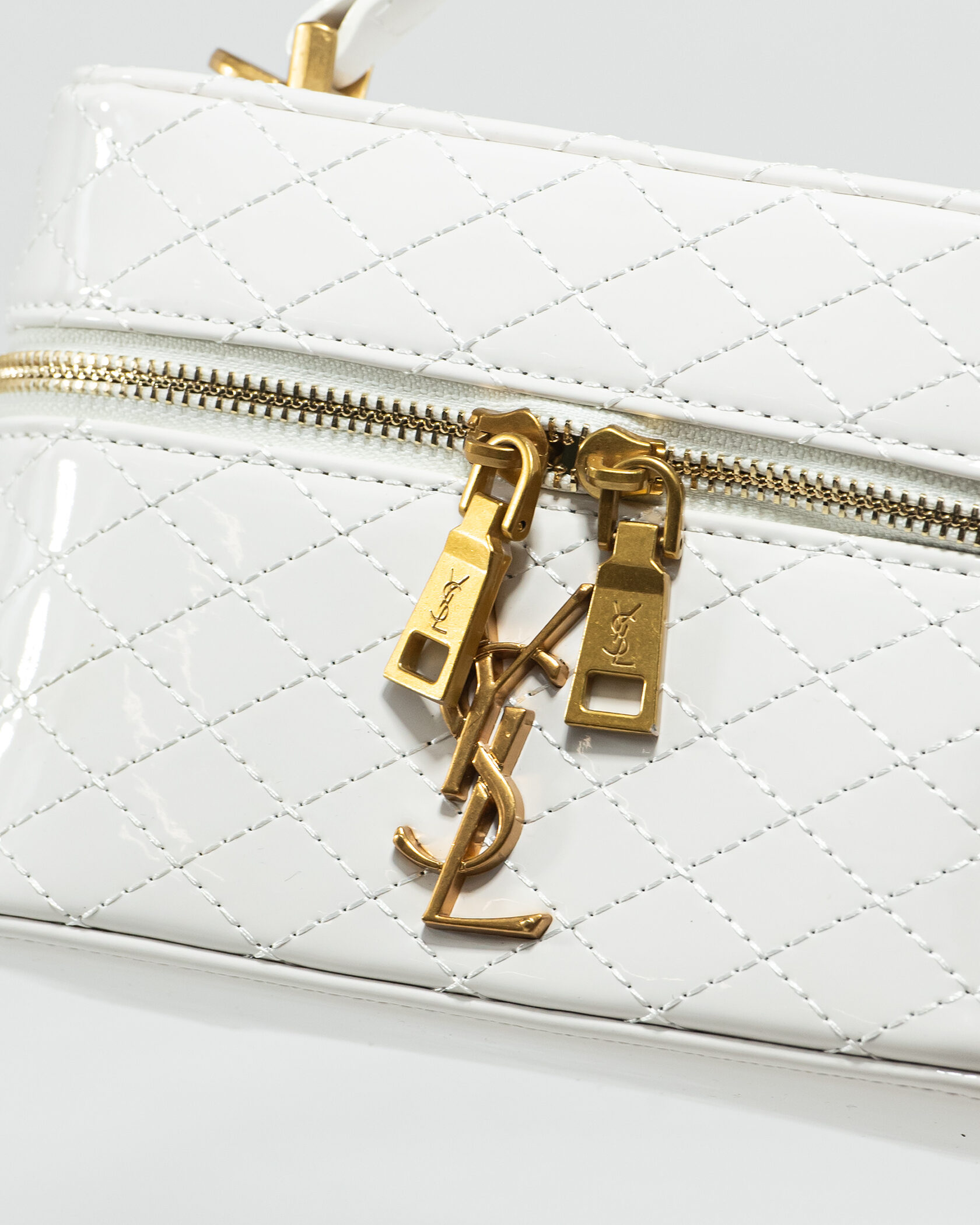 Saint Laurent Gaby Vanity Lacquered Leather Shoulder Bag White - 6