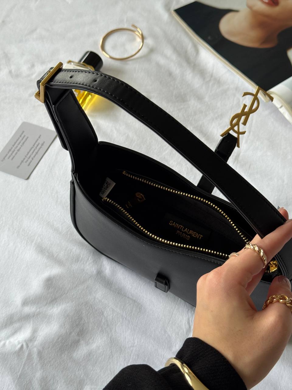 Saint Laurent Hobo Le 5 A 7 Leather Shoulder Bag in Black/Gold - 11
