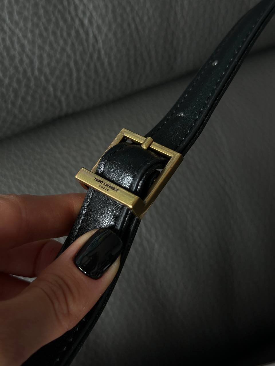 Saint Laurent Le 5 à 7 Hobo Black - 5