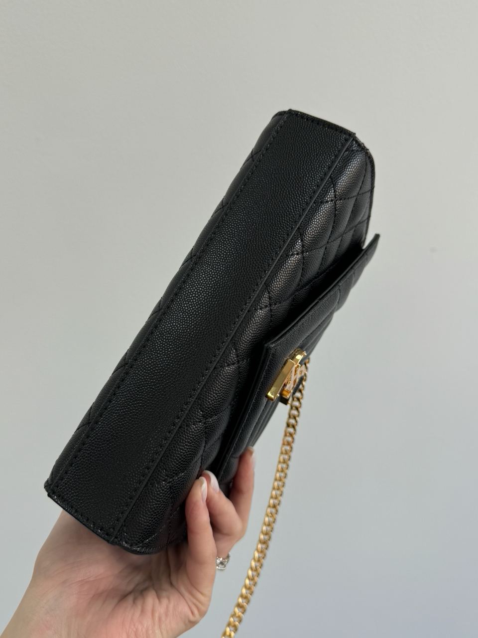 Saint Laurent Leather Envelope Chain Bag - 26